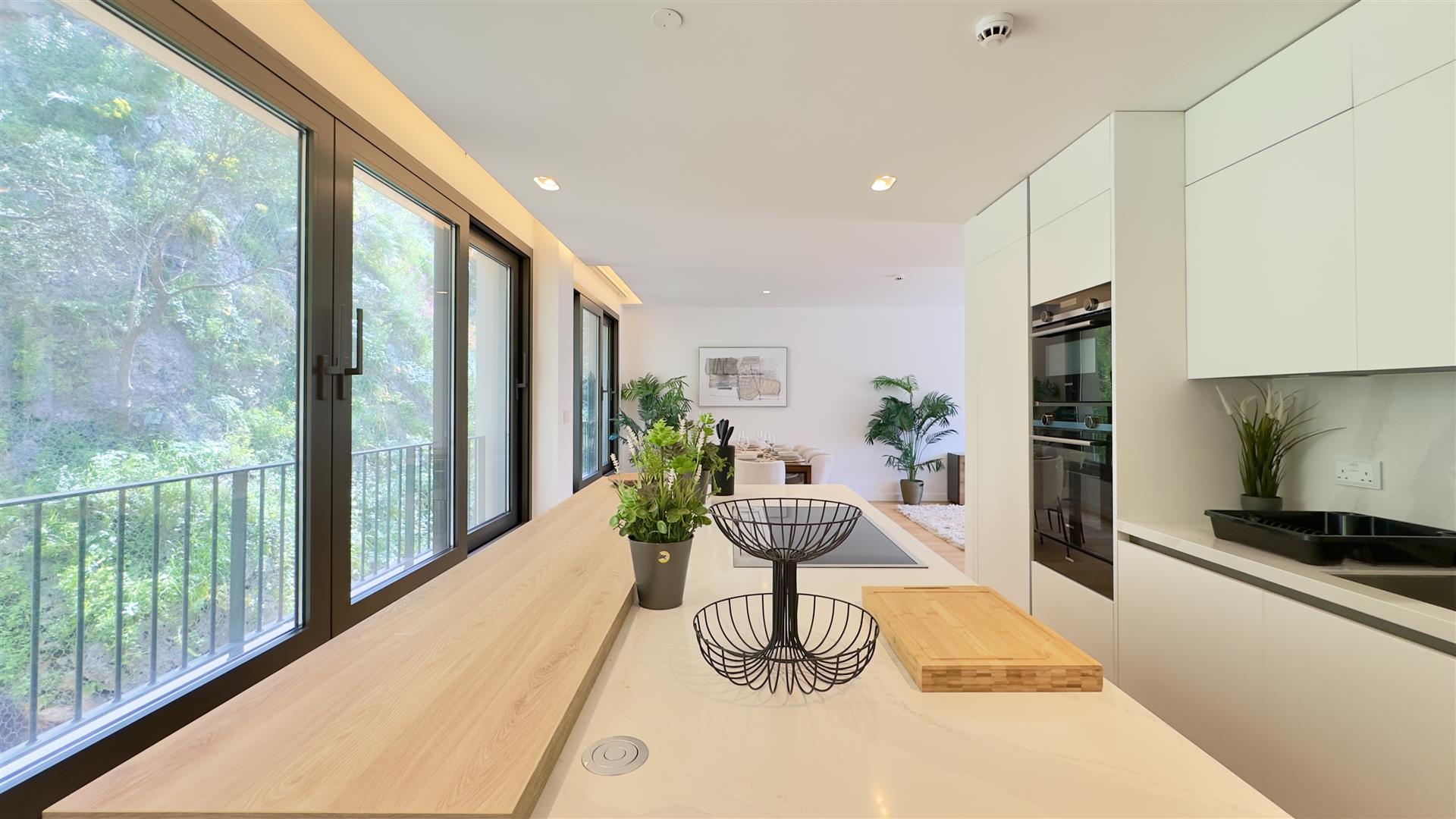 Image of House - 4 Bedrooms - 4 Bathrooms for Rental in North Gorge-Gibraltar, Image 3